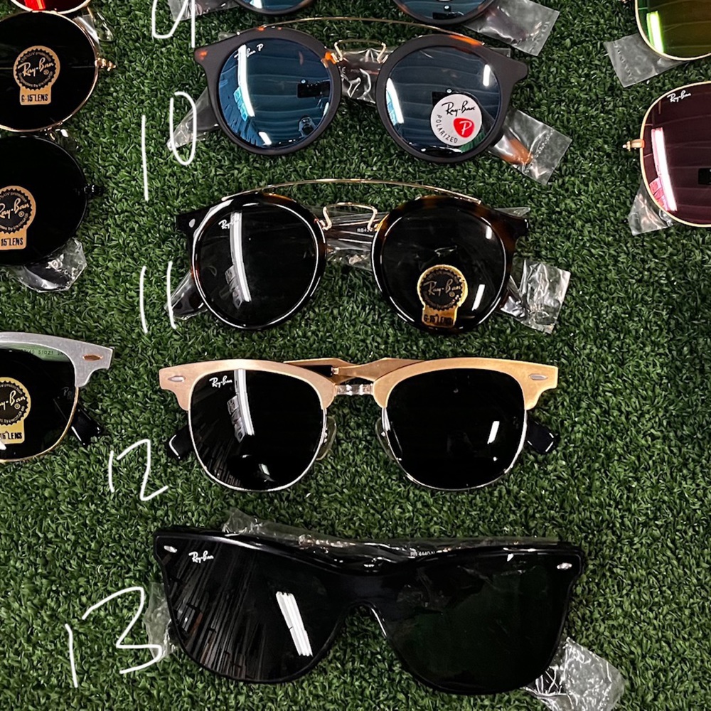 Ray-Ban sunglasses πΆοΈ - Picture 4 of 5